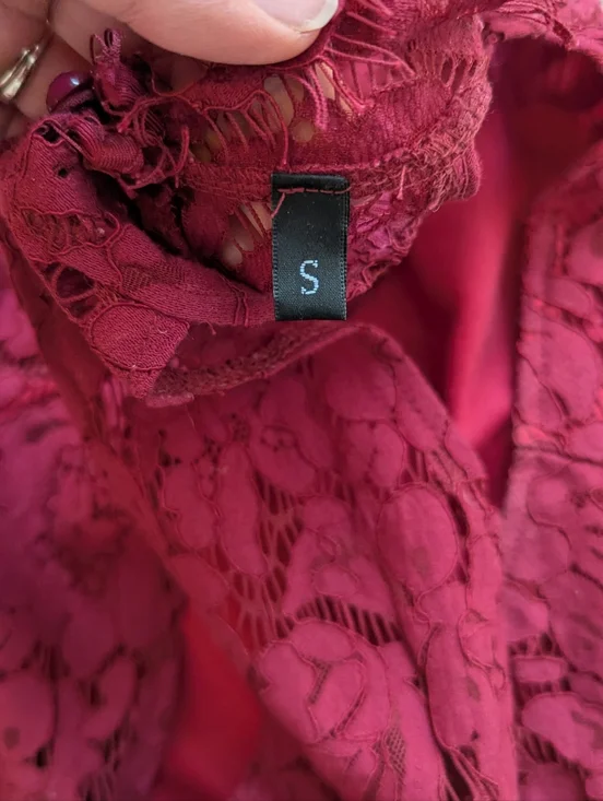 Women's Lace Halter Midi Dress in Burgundy - Picture 4 of 5